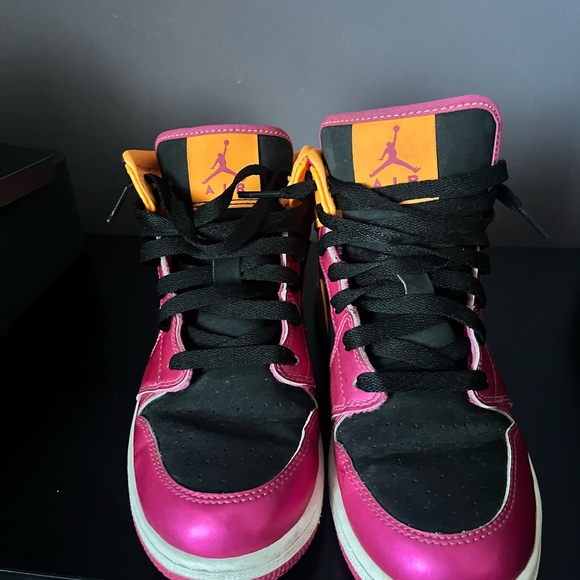 Jordans - Picture 6 of 9